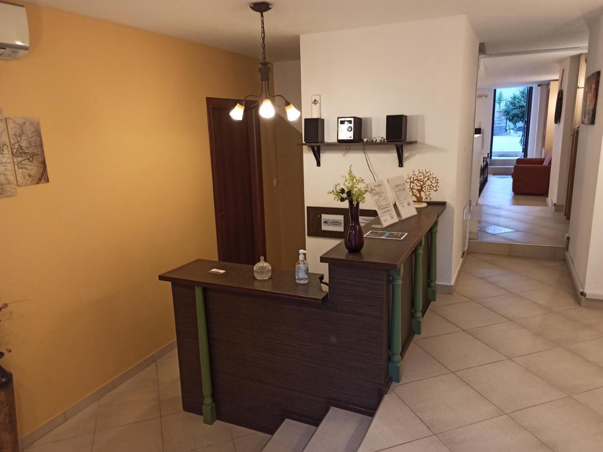 To Agioklima Hotel Ioannina Eksteriør billede