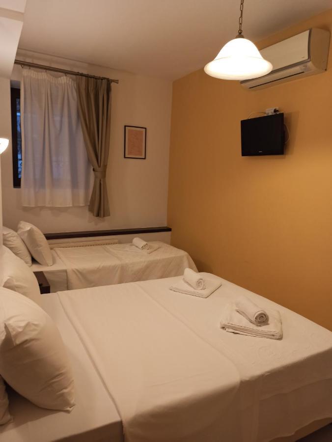 To Agioklima Hotel Ioannina Eksteriør billede